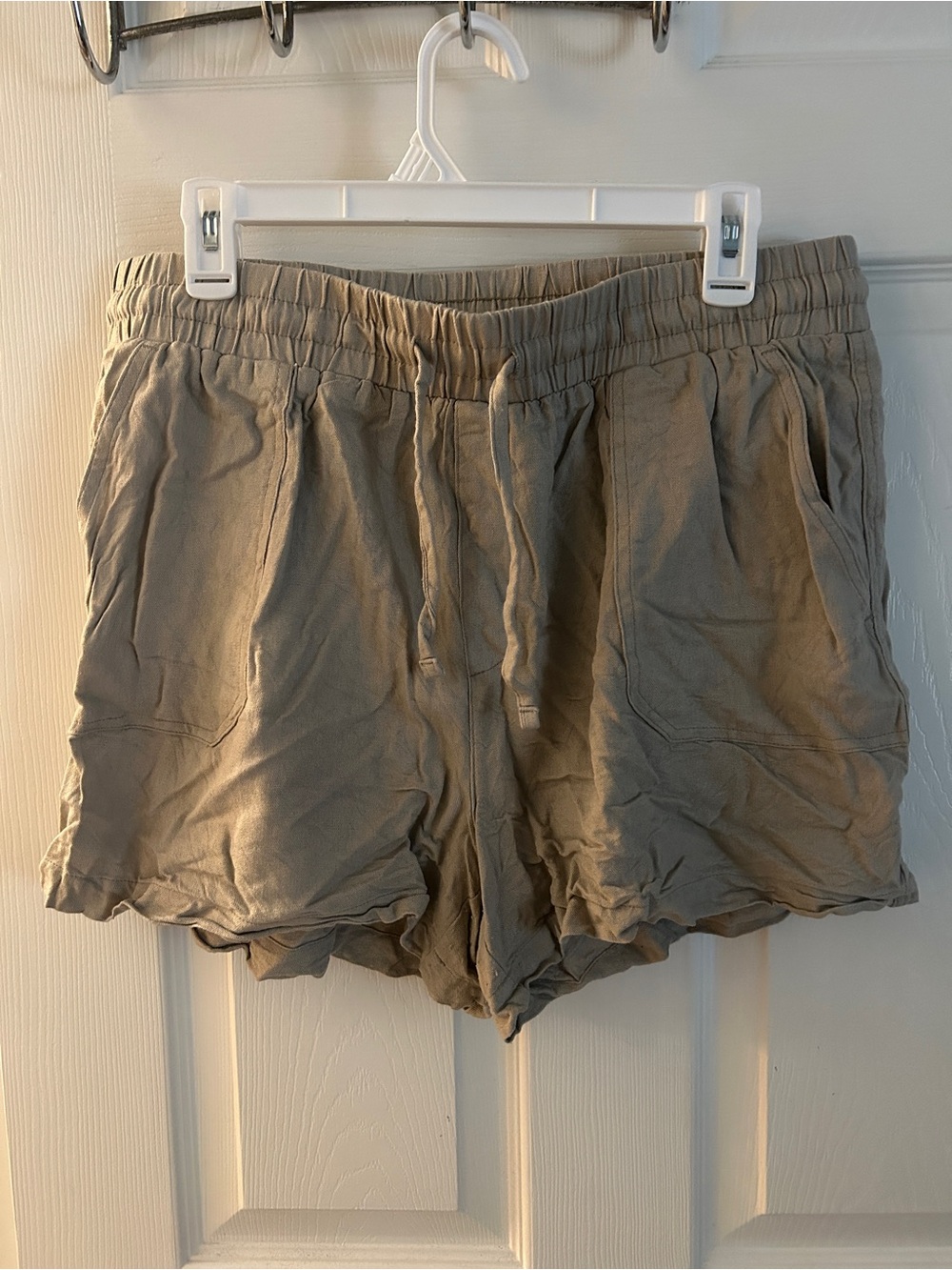 Ardene Casual Elastic Waist Women’s Shorts - Taupe